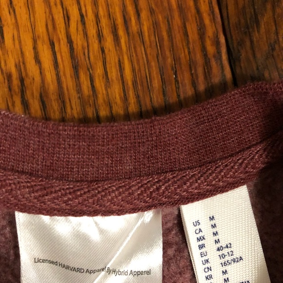 Harvard Crop Sweatshirt - Picture 4 of 5